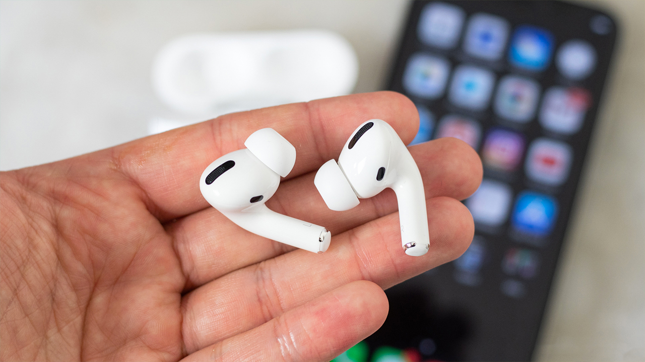 AirPods Pro 3, la strategia di Apple per restare leader negli auricolari true wireless
