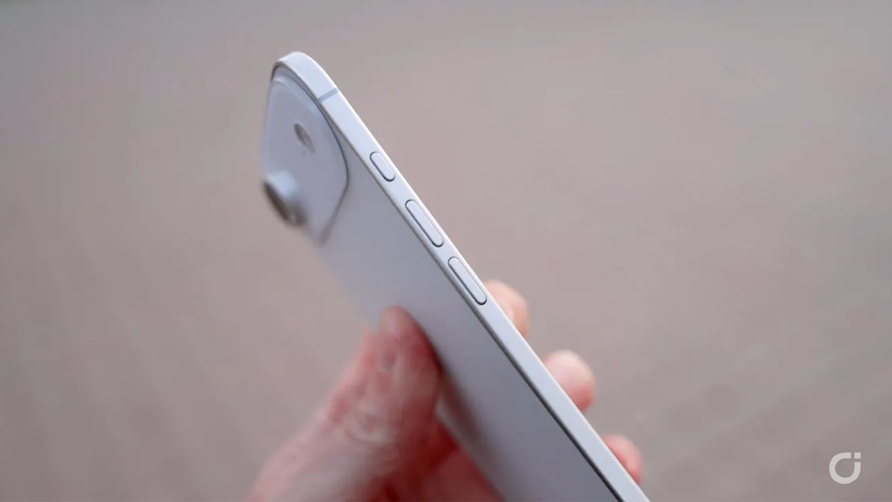 iPhone 17 Air senza SIM fisica, Apple accende il dibattito con la rivoluzione eSIM
